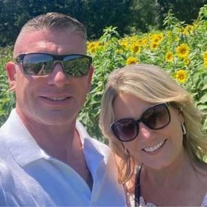 Meet your Posher, Gloria